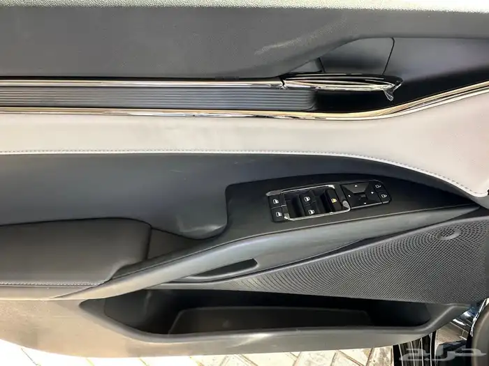 فورد تورس امبيانتي استاندر اسود 2026 3