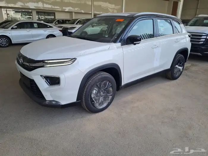 تويوتا اوربان كروزر GLX 2026 0