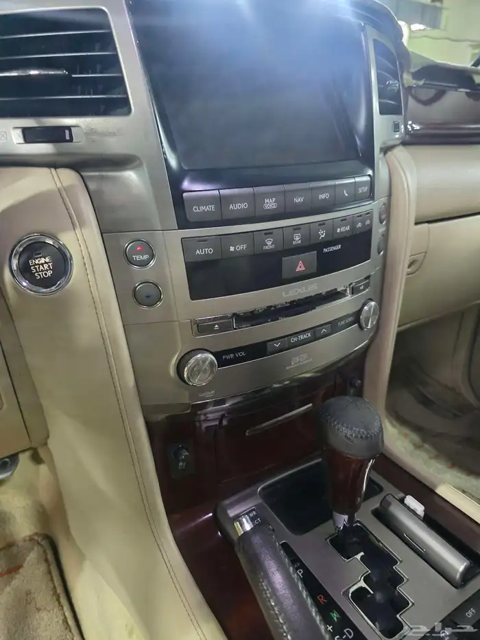 جيب لكزس موديل 2015 DD 9