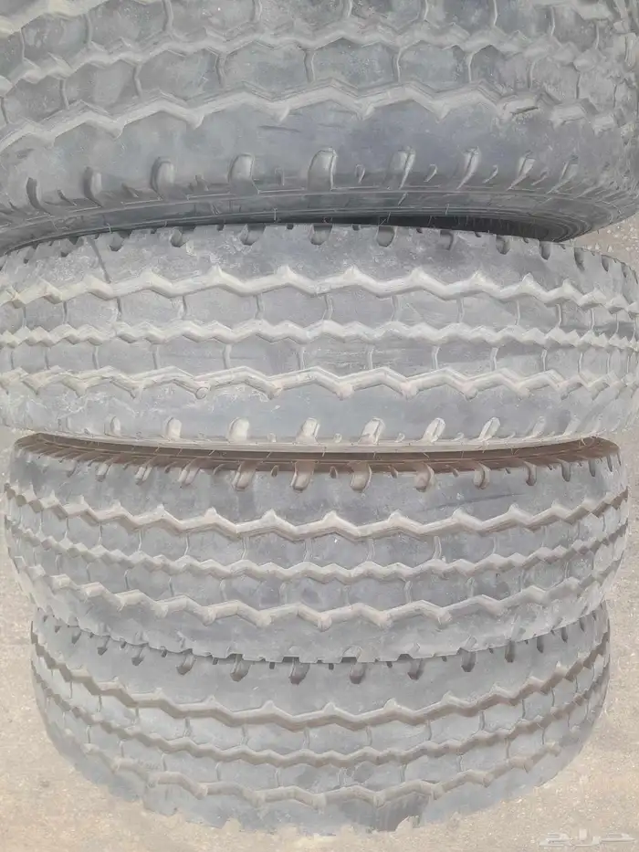 كفرات حجري نفس دعسه الدلوب نضيفه مره خاليه من العيوب تاريخ ن 3