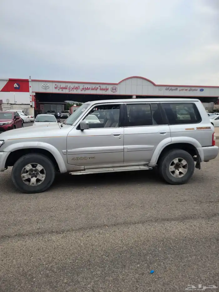 للبيع جيب نيسان باترول ديزل اساس 2