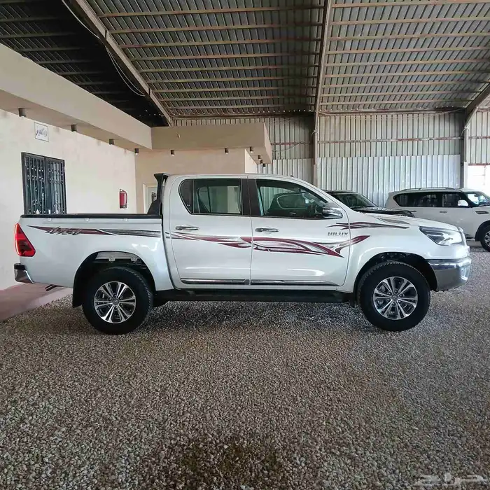 هايلوكس غمارتين دبل 2025 بنزين اصفار سعودى فل كامل اتوماتيك 3