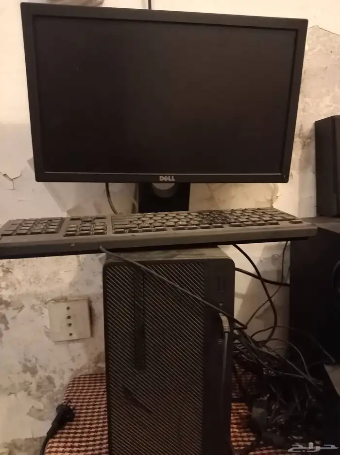 كمبيوتر مكتبي مستخدم نظيف مستخدم شهر واحد 2