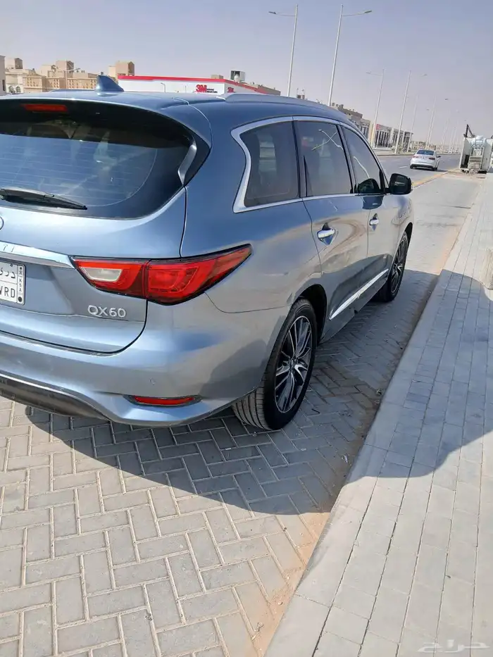 جيب انفنيتي Q60 موديل 2016 ماشي 159 الف كم سعودي 8