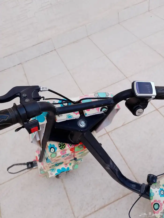 سلام عليكم سكوتر معه شاحن 36 فولت 2