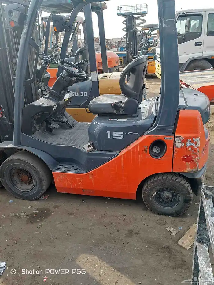 رافعات شوكية فوركلفت رافعه شوكيه للايجار اليومي والشهري 3