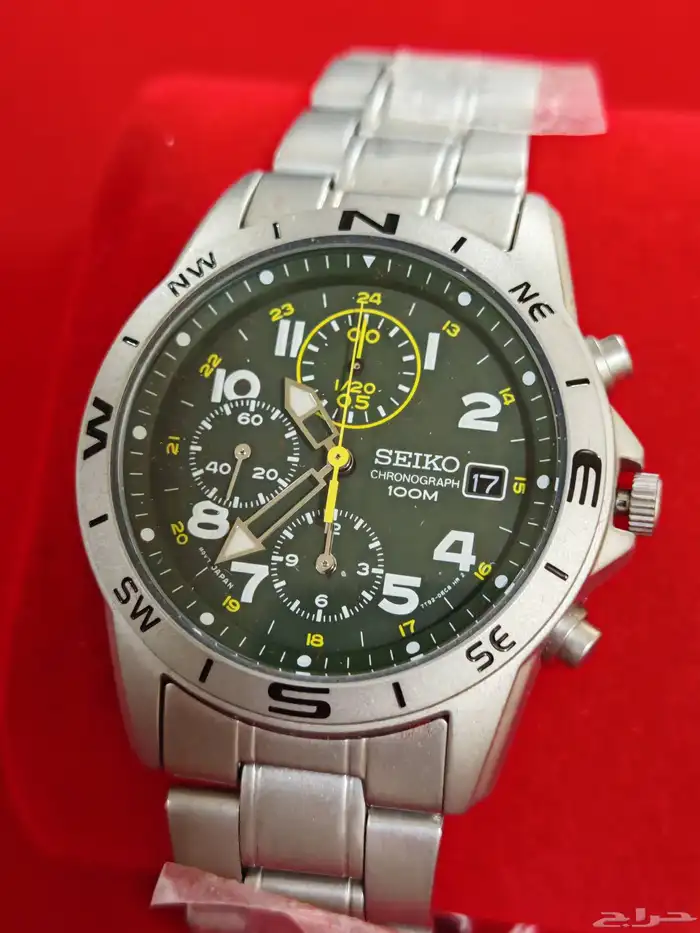 ساعة سيكو كرونوقراف اخضر 1