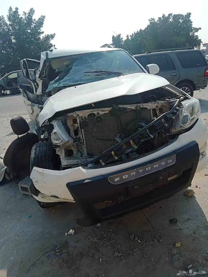 تويوتا فورتشنر موديل 2014 تشليح قطع غيار فقط تشليح حصن مالك 2