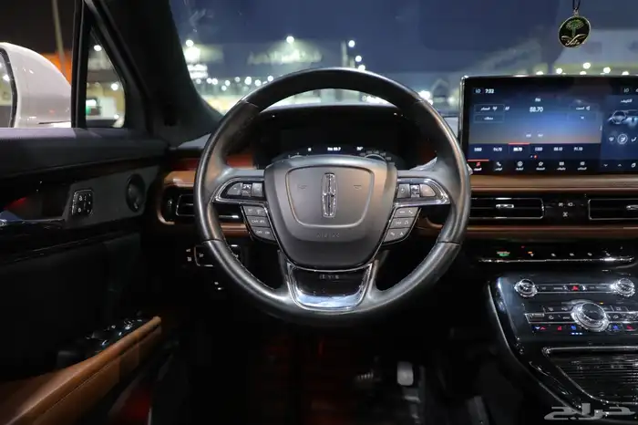 لينكون نوتيلوس موديل 2023 12