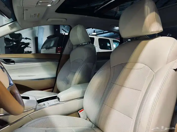 هيونداي ازيرا 2021 سعودي بحاله ممتازه ماشاء الله 8