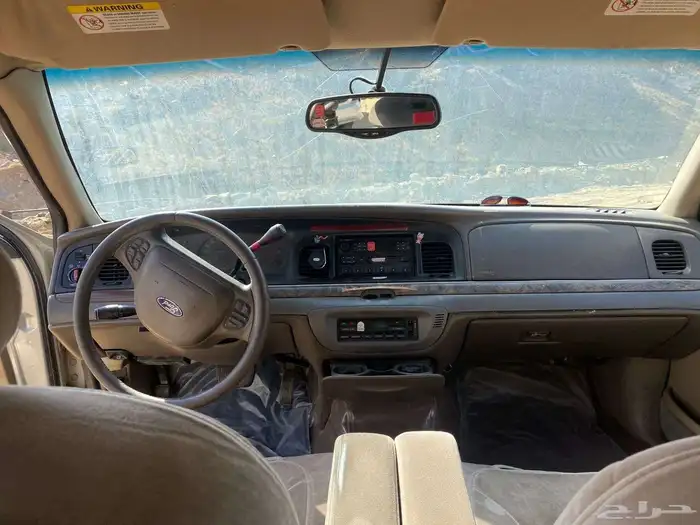 فورد كراون فكتوريا 2002 3