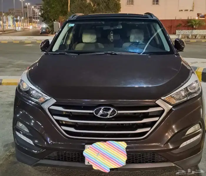 هيونداي توسان 2017 فل كامل   للبيع الممشى  395 ألف قابل 0