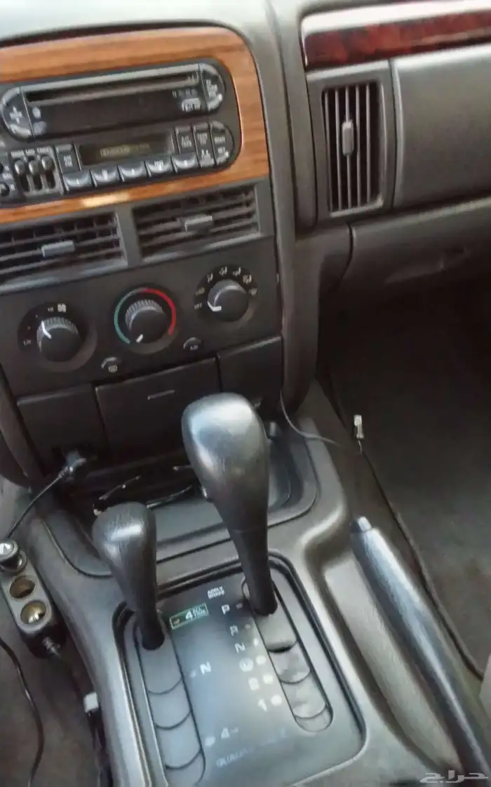 جيب شروكي موديل 2000 1