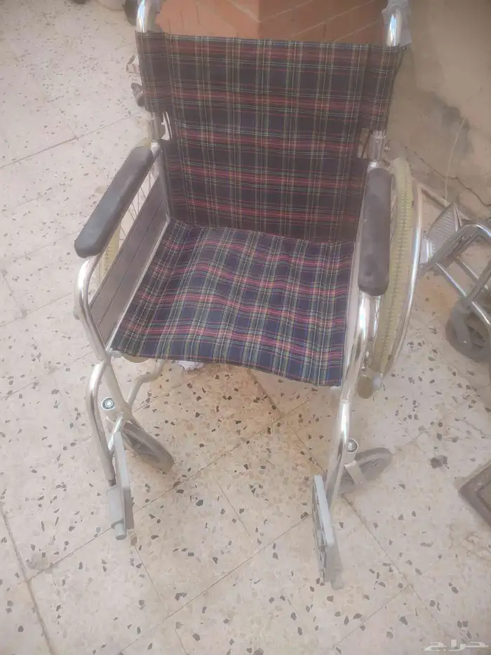 عرض خاص للكراسي الواحد 130 ريال المنيوم والحديد 90 0