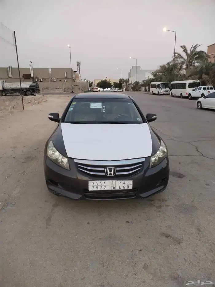 للييع أو للبدل هوندا اكورد مديل 2012 5
