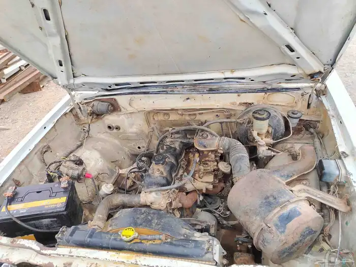 هايلوكس 81 مسقطه مكينه قير دفرنس كلها تمام 3