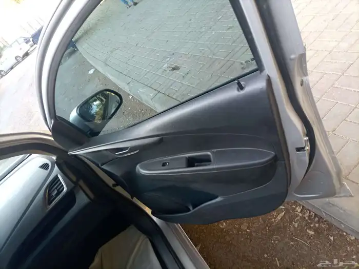 سيارة شيفروليه سبارك اوتوماتيك للبيع. عداد181000 3