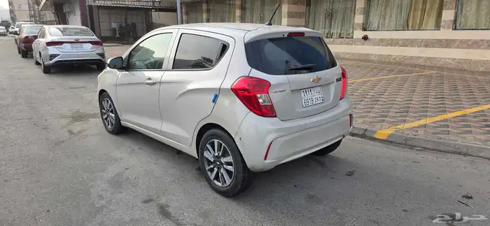 للبيع سبارك 2020 لون بيج 8