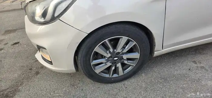 للبيع سبارك 2020 لون بيج 2