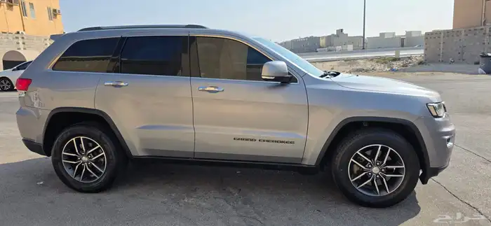 جيب جراند شروكي 2018 ليميتد 2