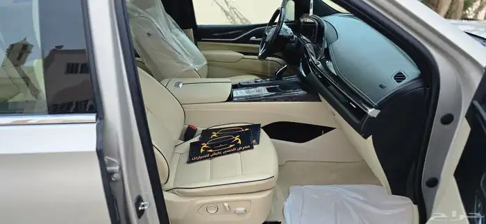 اسكاليد 2022 بلاتينيوم 32