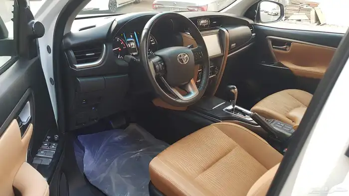 تويوتا فورتشنر 2023 12