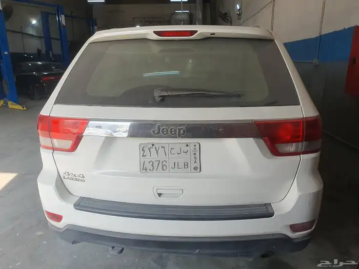 Jeep للبيع مثل ماهو يبيله صدام امامي ورفرف يمين وكشاف اما 1