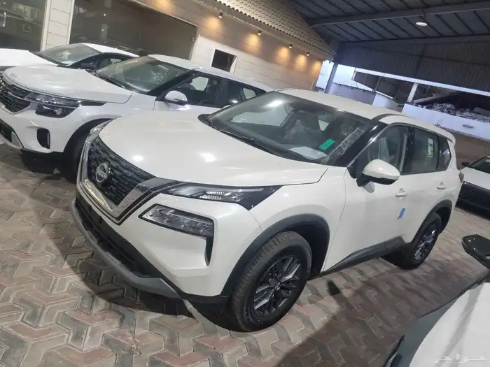 نيسان اكستريل 2.5 لتر ستاندر بدون دبل 2025 1