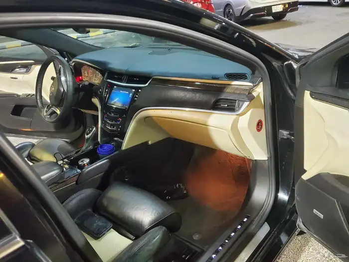 كاديلاك XTS4 6