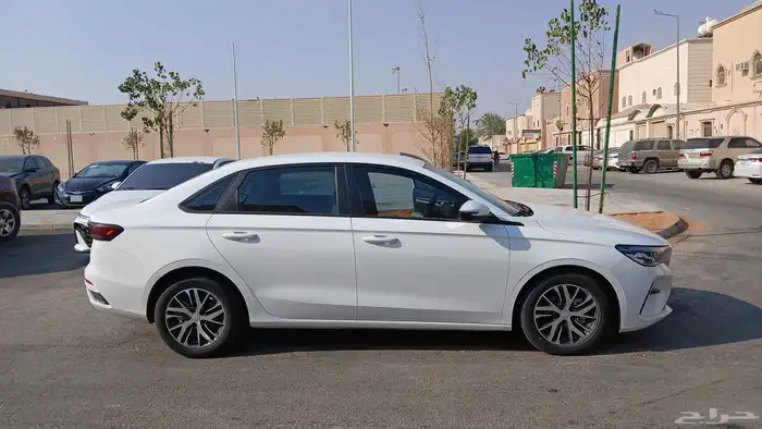 جيلي امجراند 2025 3