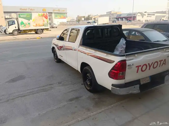 للبيع تويوتا هايلكس غمارتين 2016 3