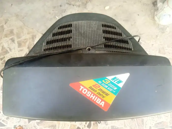 تلفزيون كلاسيك توشيبا شغال 1