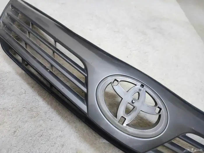 شبك كامري 2012 إلى 2014م اصلي من تويوتا 2