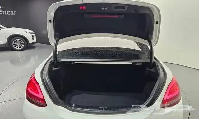مرسيدس بنز C200 موديل 2021 استيراد كوريا 5
