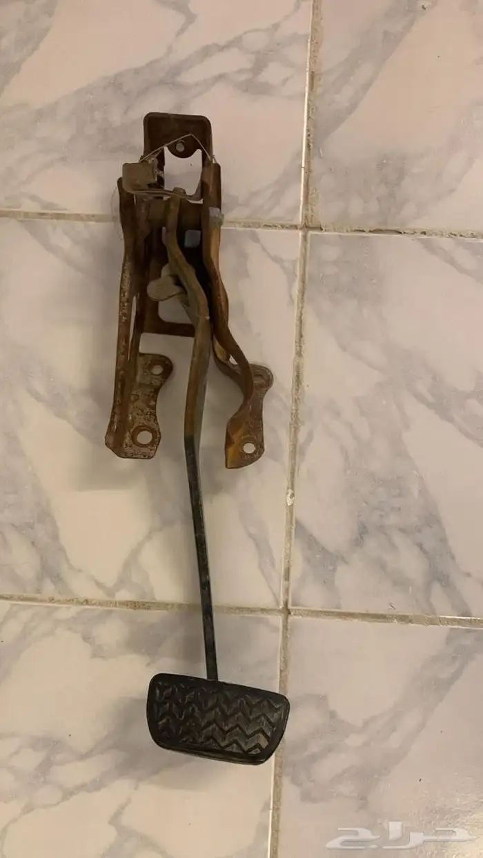 قطع غيار يارس نظيفه للبيع 2007 إلى 2013 تركب 18