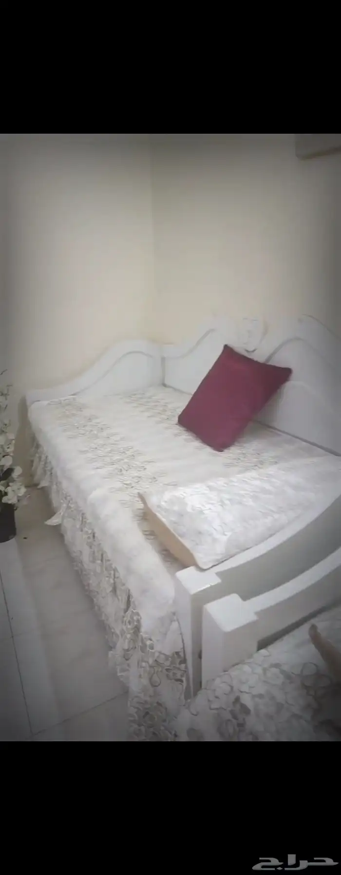 كراسي خشب والقاعده حديد 0