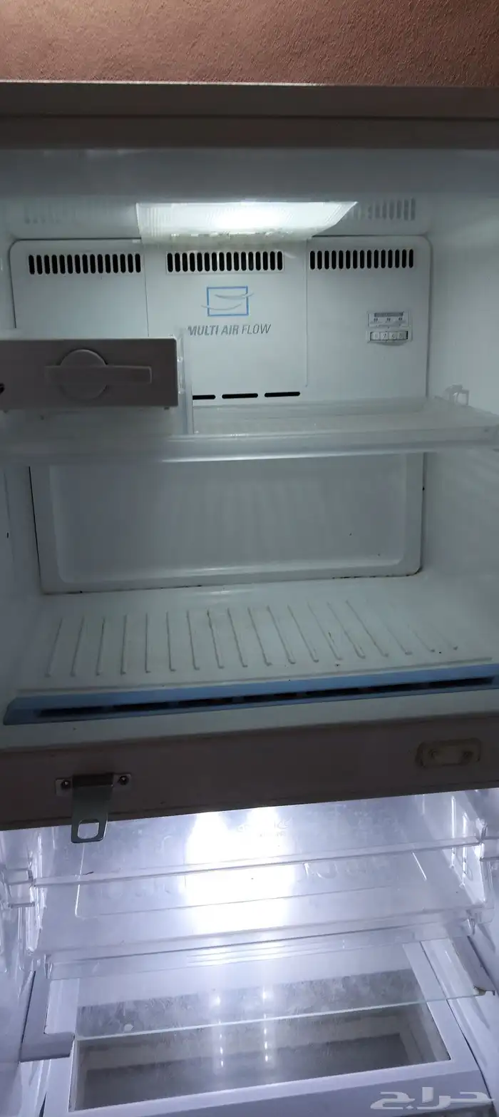 مكيف سبيليت وثلاجه LG للبيع 4