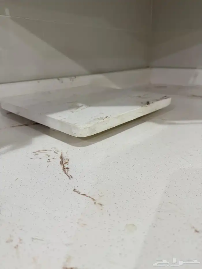 السلام عليكم ورحمة الله وبركاته للبيع رخام 7 متر 3