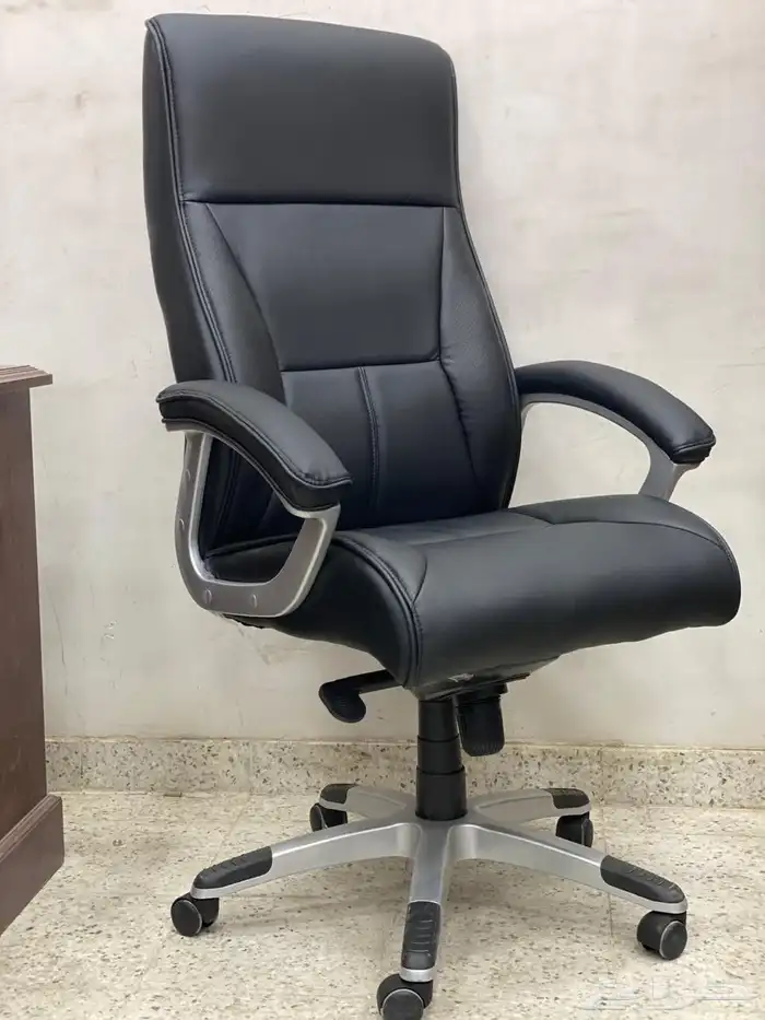 مكاتب كراسي جلد فخمه كنب  طاولات حفلات  مكاتب جزاز 17