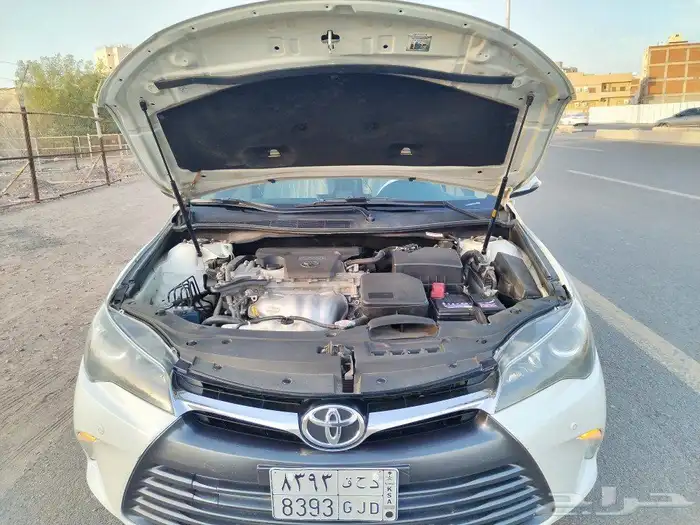 كامري 2070 فلا كامل مفتاح اثنين رموتين وكاله ومفتاح 4