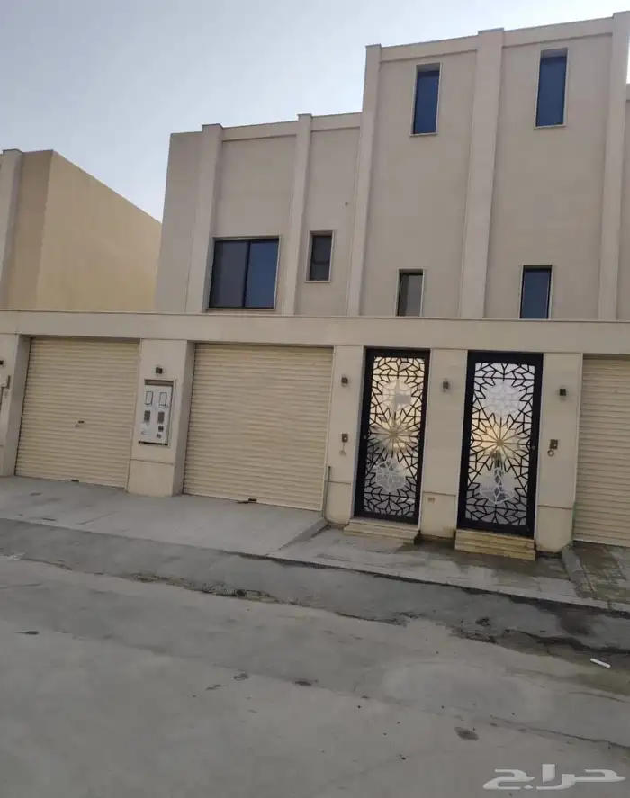 دور أول للإيجار   حي بدر (الرياض)   إيجار بسعر 30 الف سنوي 0