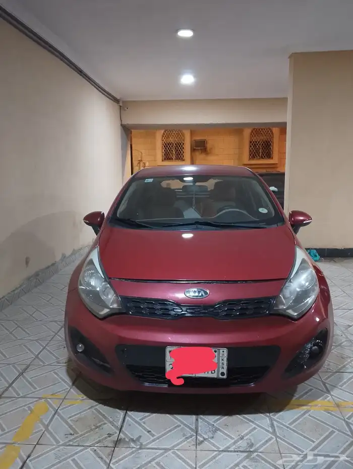 كيا ريو هاتشبك 2013 1