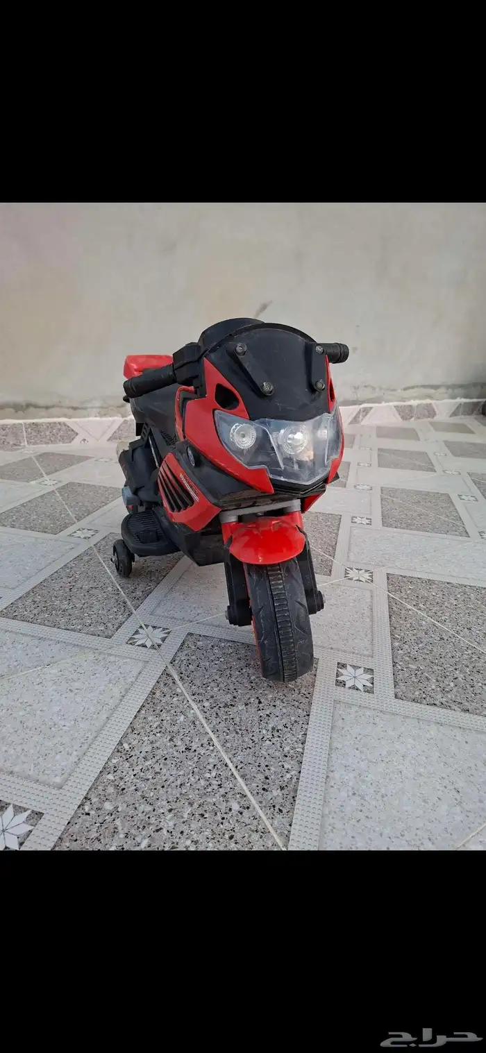 سياره اطفال كهربائيه سعر الاثنين (( 200 )) فقط يبغالها شواحن 6