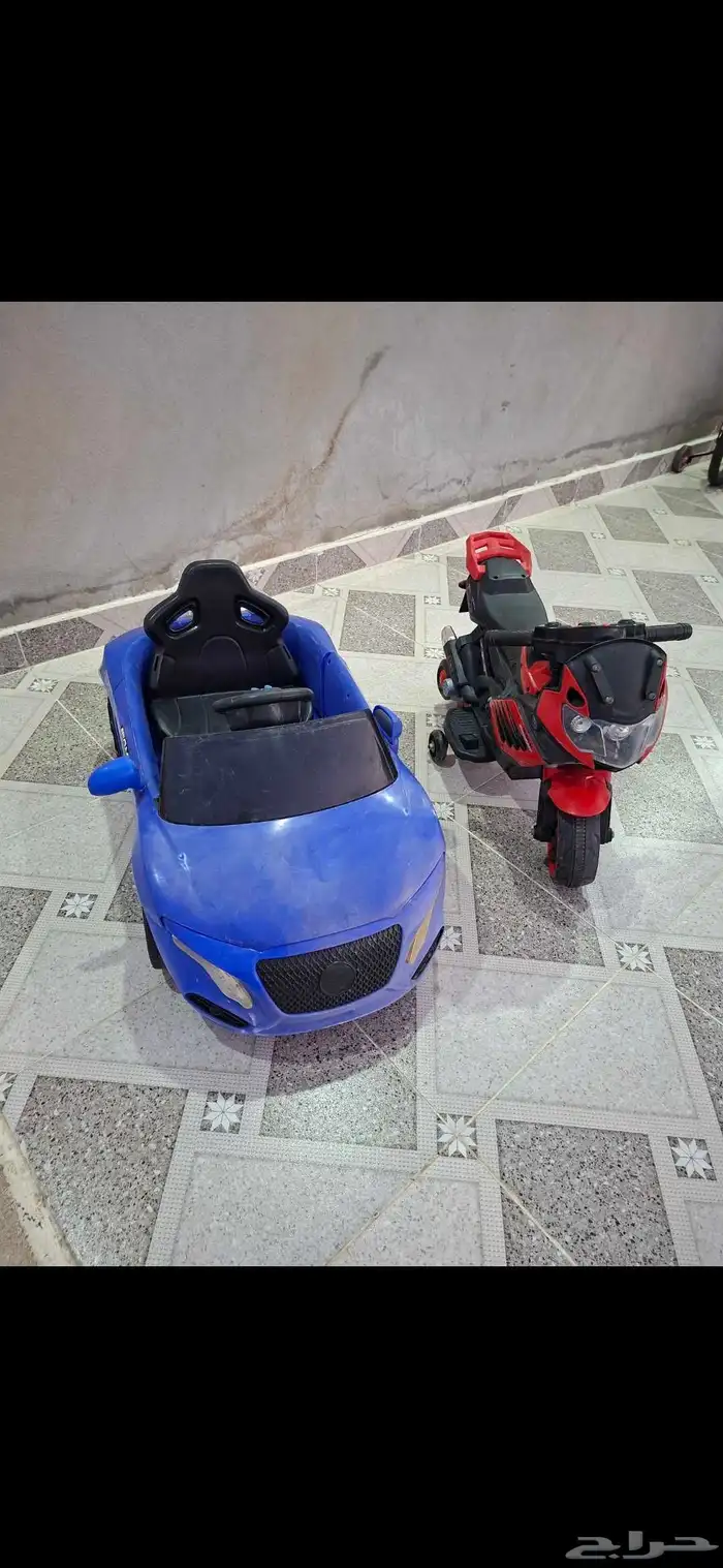 سياره اطفال كهربائيه سعر الاثنين (( 200 )) فقط يبغالها شواحن 1