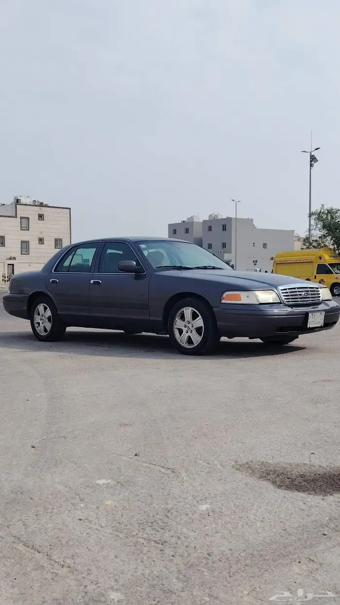 فورد فيكتوريا 2011 2