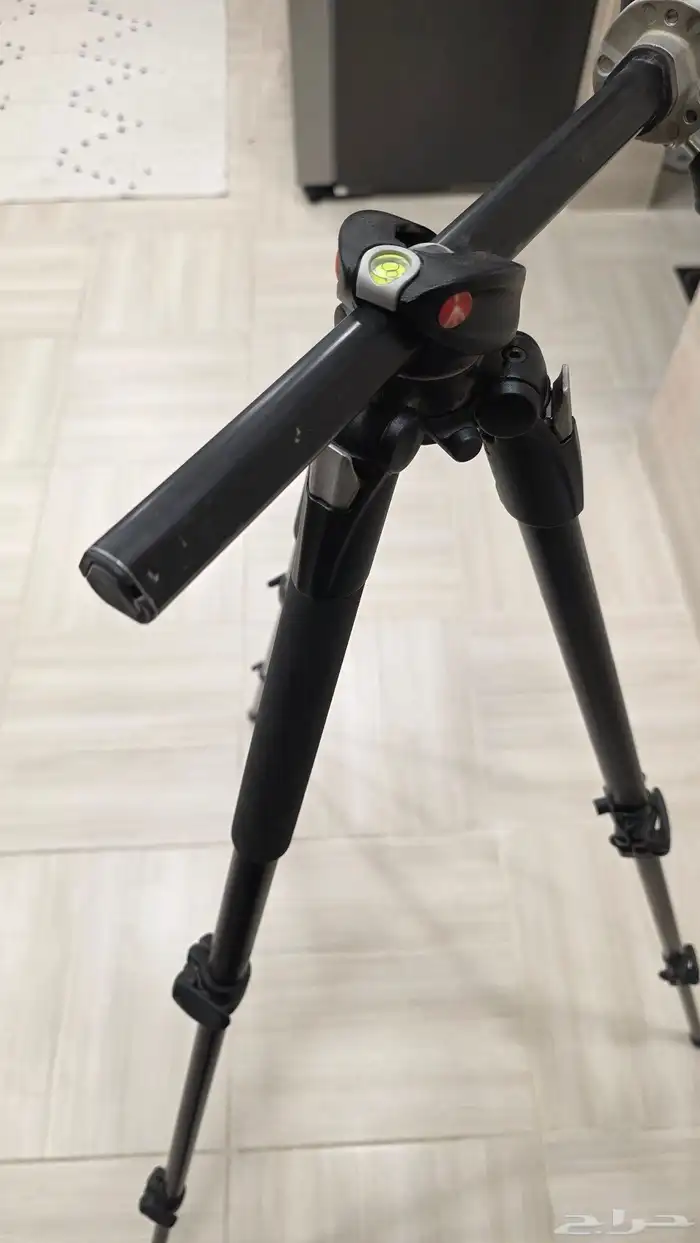 ستاند كاميرا احترافي ايطالي ماركة مانفروتو Manfrotto 190xprb 2