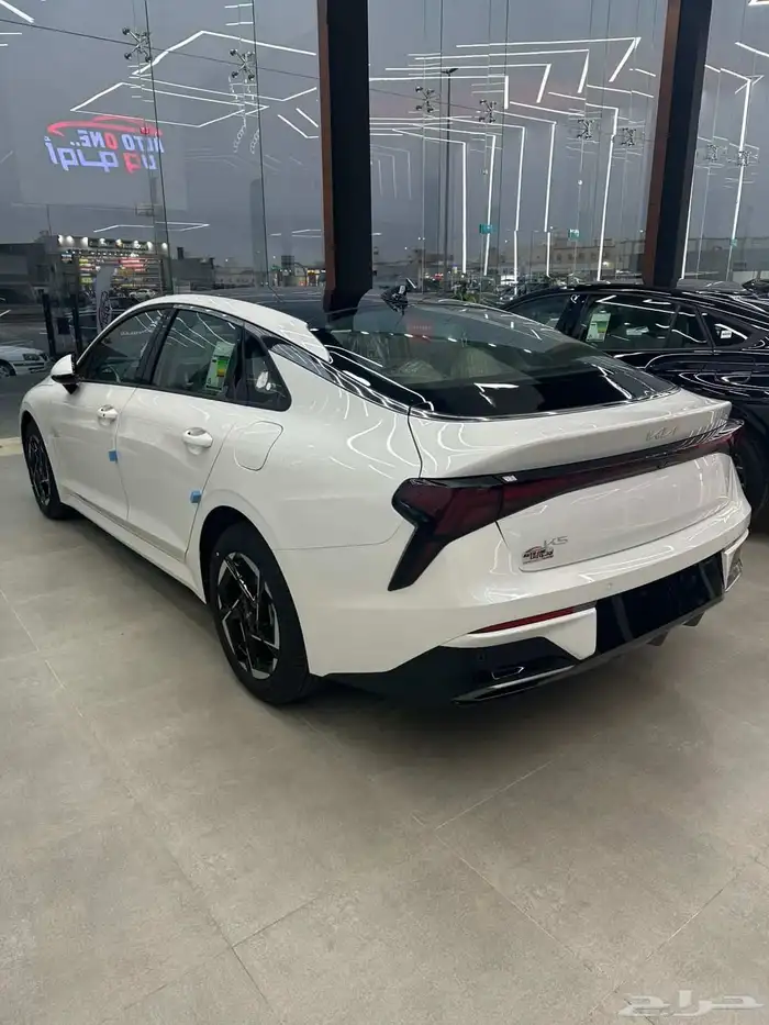 كيا K5 استاندر مطور بانوراما موديل 25 كاش وتقسيط 8