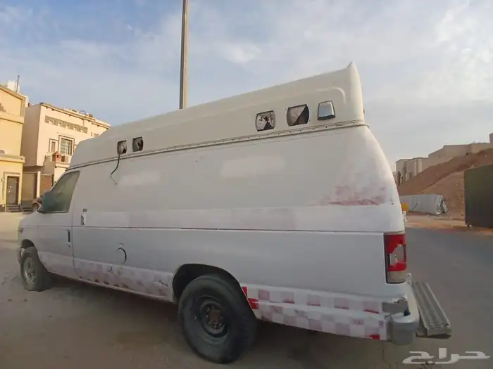 فورد E350 2