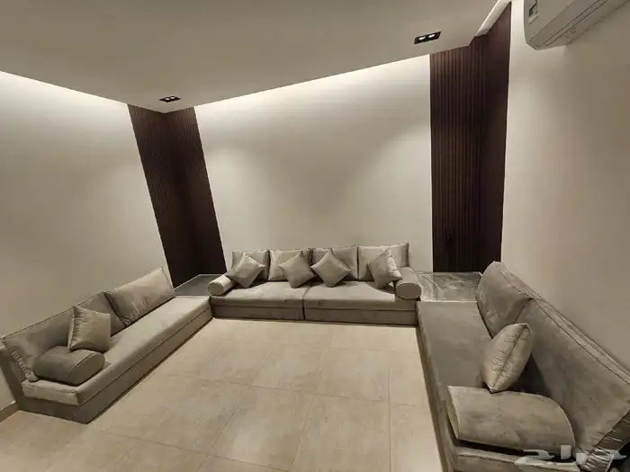 كنب تفصيل وجاهز يوجد تنجيد 5