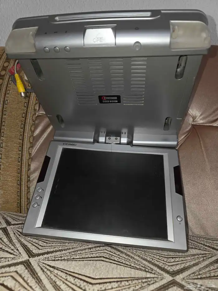 شاشه سياره تركب في السقف 8